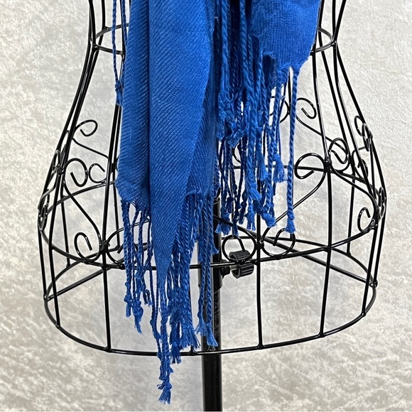 Womens Wrap Scarf with Fringe Bright Blue Soft Large‎ Rectangle - Picture 4 of 9